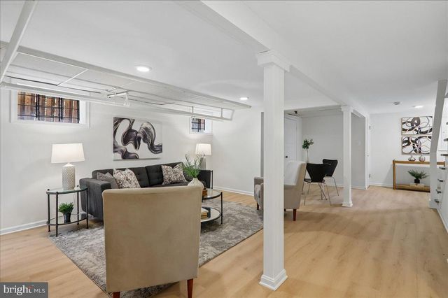 4007 FESSENDEN ST NW, Washington, DC 20016