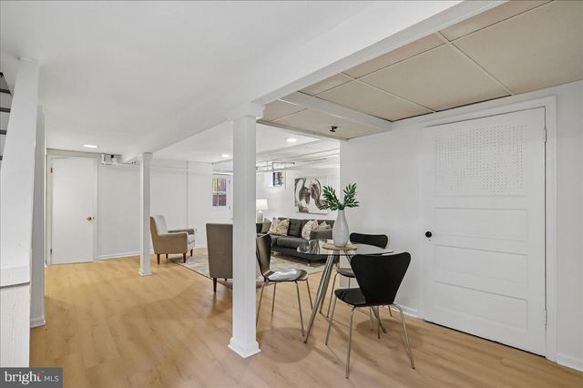 4007 FESSENDEN ST NW, Washington, DC 20016