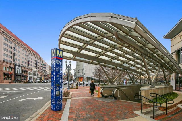 4007 FESSENDEN ST NW, Washington, DC 20016