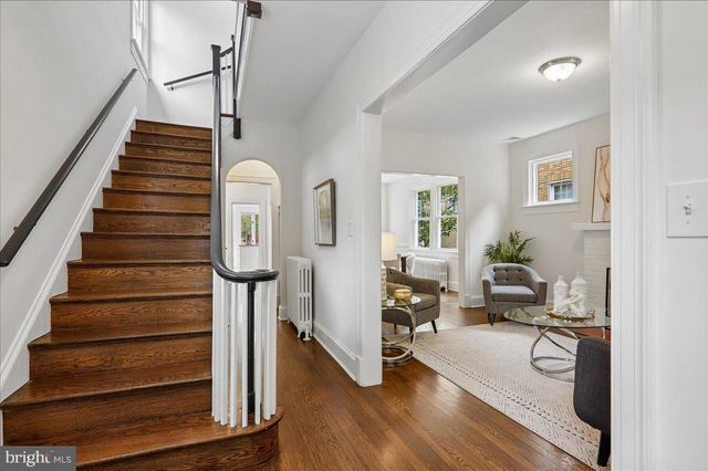 4007 FESSENDEN ST NW, Washington, DC 20016