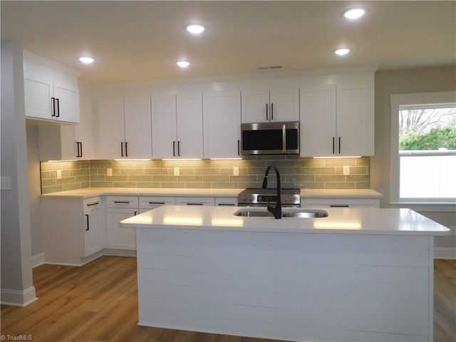 4210 Country Club Road, Winston-salem, NC 27104