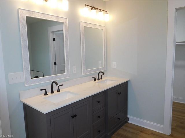 4210 Country Club Road, Winston-salem, NC 27104