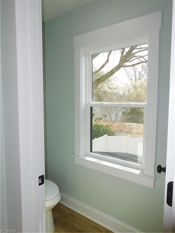 4210 Country Club Road, Winston-salem, NC 27104