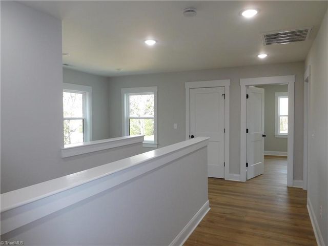 4210 Country Club Road, Winston-salem, NC 27104