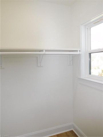 4210 Country Club Road, Winston-salem, NC 27104