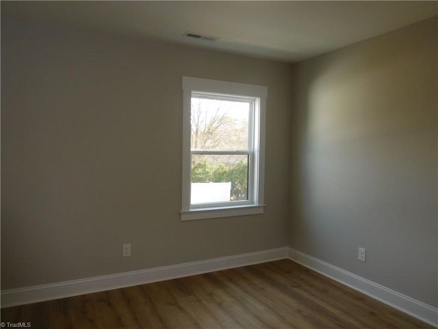 4210 Country Club Road, Winston-salem, NC 27104