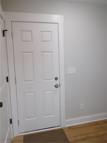 4210 Country Club Road, Winston-salem, NC 27104