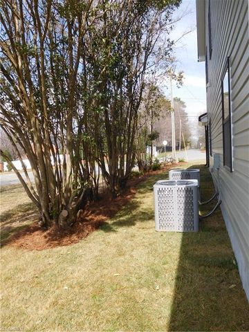 4210 Country Club Road, Winston-salem, NC 27104