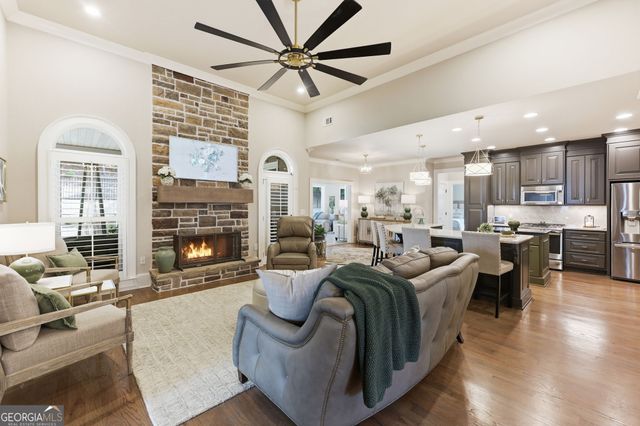 6808 Grand Marina Circle, Gainesville, GA 30506