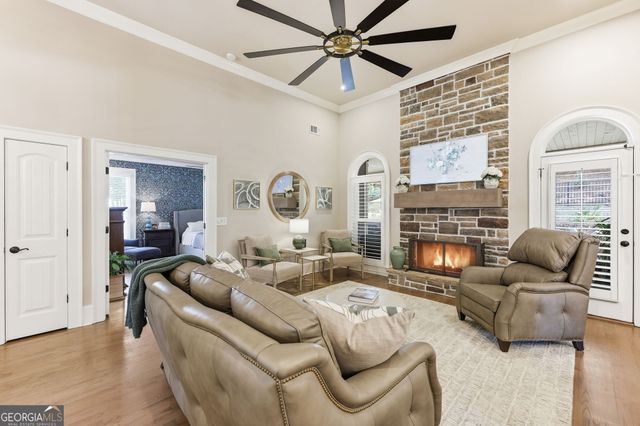 6808 Grand Marina Circle, Gainesville, GA 30506