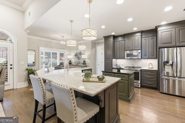 6808 Grand Marina Circle, Gainesville, GA 30506