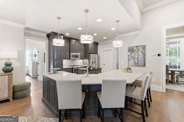 6808 Grand Marina Circle, Gainesville, GA 30506