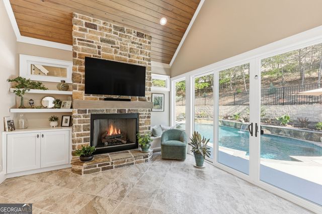 6808 Grand Marina Circle, Gainesville, GA 30506