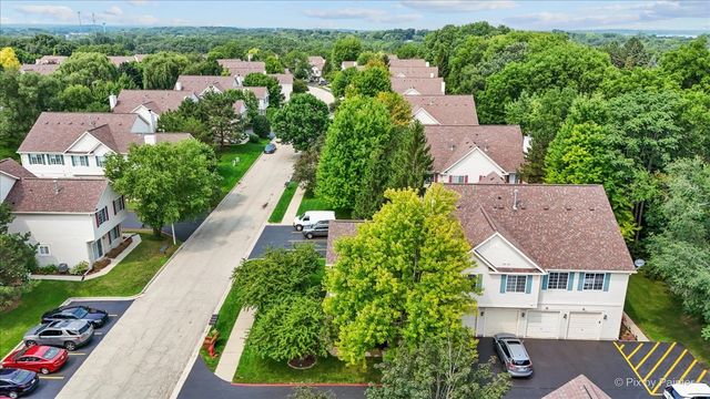 635 Windsor Drive 4A, Fox Lake, IL 60020