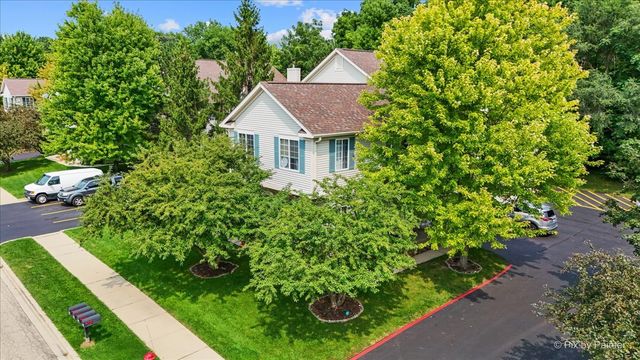 635 Windsor Drive 4A, Fox Lake, IL 60020