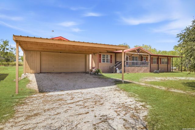 994 Quail Run, Lytle, TX 78052