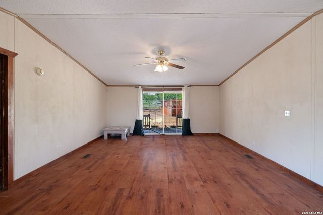 994 Quail Run, Lytle, TX 78052