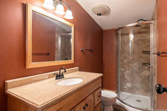 994 Quail Run, Lytle, TX 78052