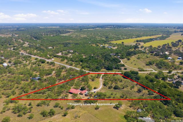 994 Quail Run, Lytle, TX 78052