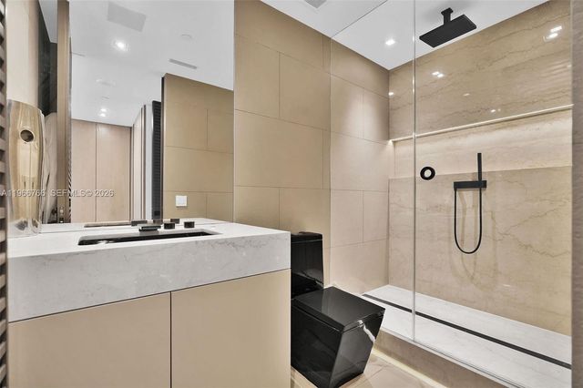20165 NE 39th Place 1103&1104, Aventura, FL 33180