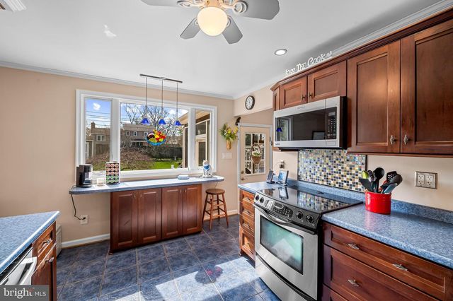 121 GOTHARD RD, Lutherville Timonium, MD 21093