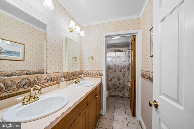 121 GOTHARD RD, Lutherville Timonium, MD 21093