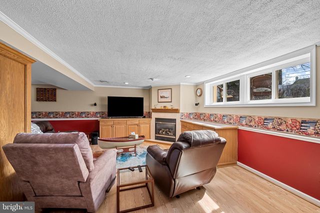 121 GOTHARD RD, Lutherville Timonium, MD 21093