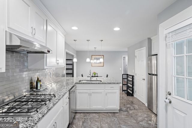 948 Creekdale Drive, Clarkston, GA 30021