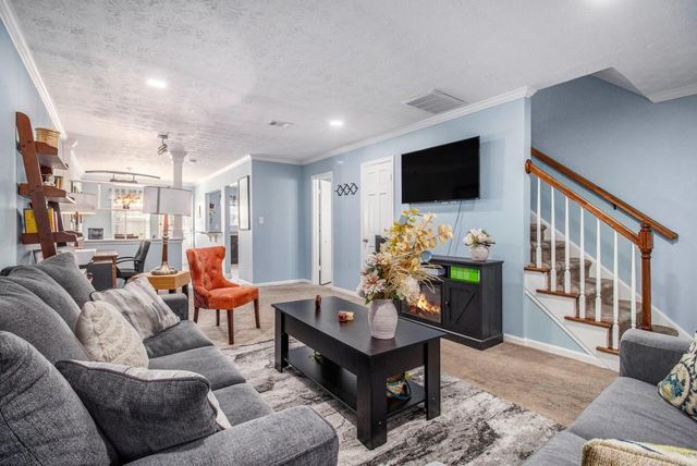 205 Winding River Drive B, Atlanta, GA 30350