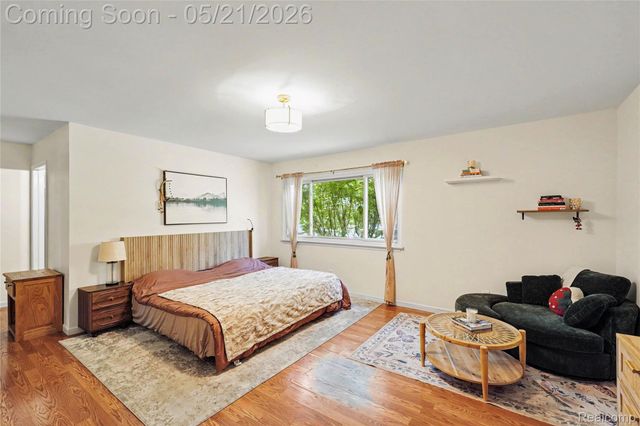 406 Fairwood Road, Pinckney Village, MI 48169