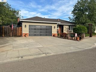 325 Polk Way, Livermore, CA 94550