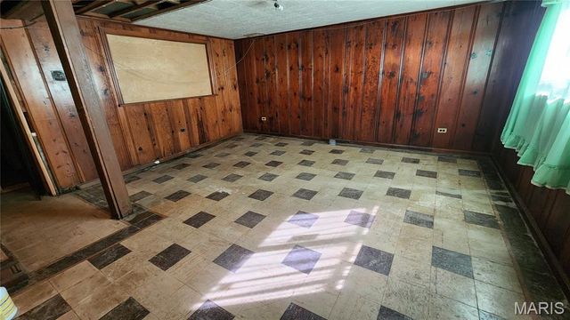 37 N Marguerite Avenue, St Louis, MO 63135