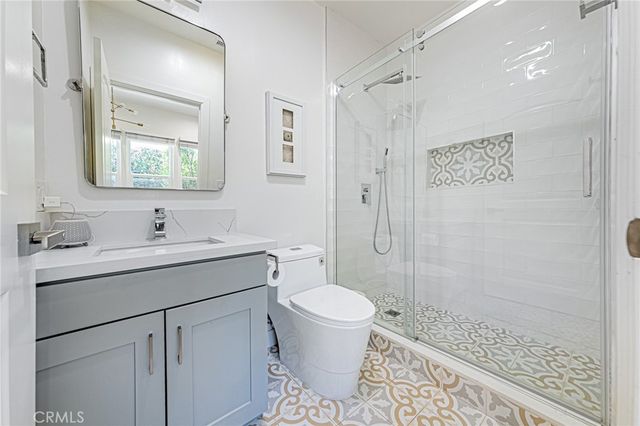 120 N HOBART Boulevard, Los Angeles, CA 90004