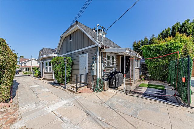 120 N HOBART Boulevard, Los Angeles, CA 90004