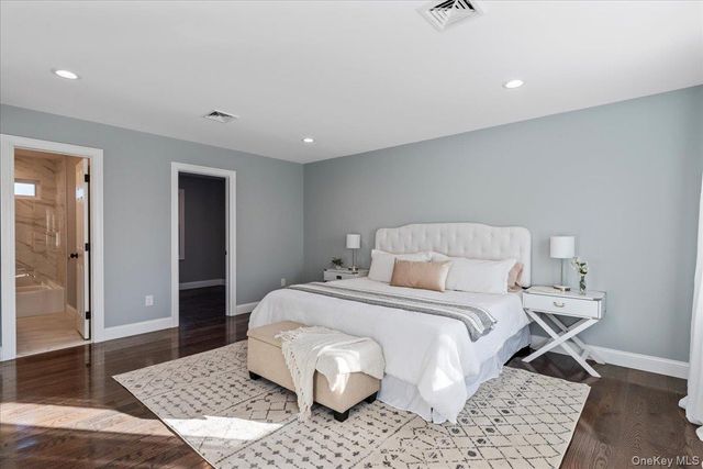 91 Market Street, Mastic Beach, NY 11951