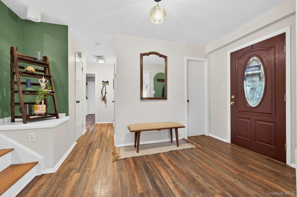 39 Drohan Street, Huntington, NY 11743 — photo 5