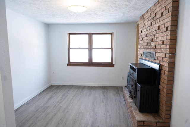 413 S Washington Street, Walnut Grove, MO 65770