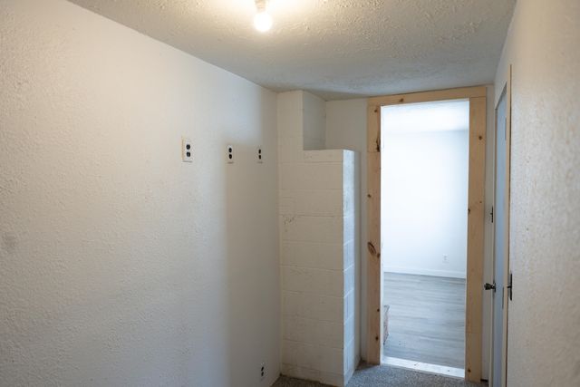 413 S Washington Street, Walnut Grove, MO 65770