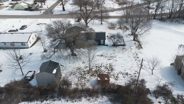 413 S Washington Street, Walnut Grove, MO 65770