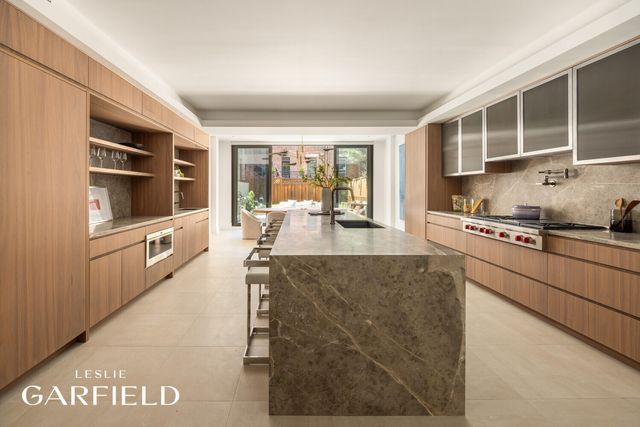 48 W 85TH Street, New York City, NY 10024