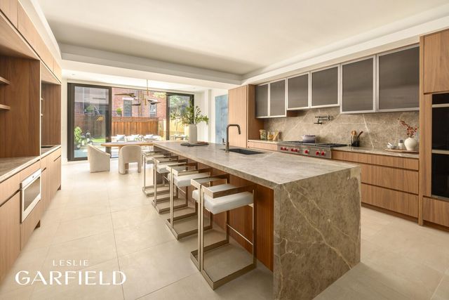 48 W 85TH Street, New York City, NY 10024