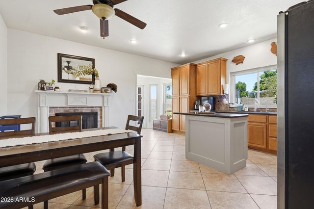 2910 N VILLAS Lane, Chandler, AZ 85224