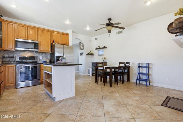 2910 N VILLAS Lane, Chandler, AZ 85224