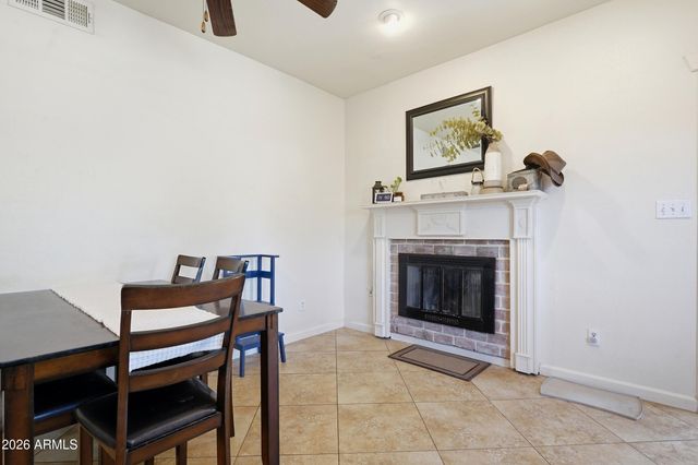 2910 N VILLAS Lane, Chandler, AZ 85224