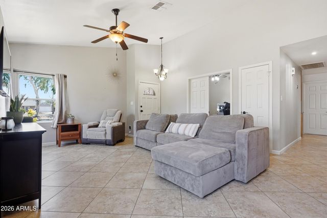 2910 N VILLAS Lane, Chandler, AZ 85224