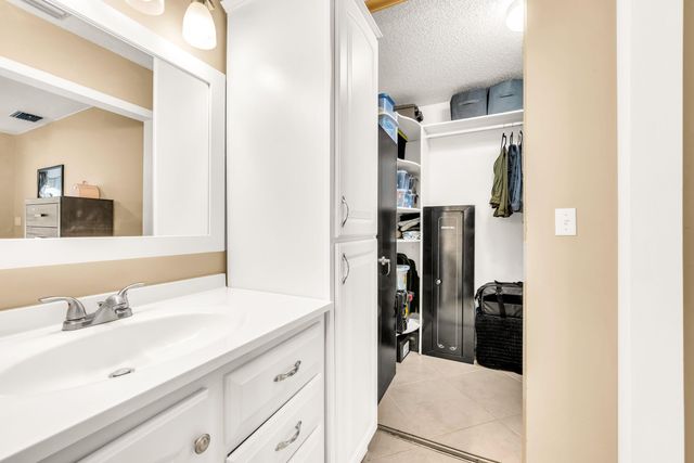 4772 NW 22nd Street 42122, Coconut Creek, FL 33063