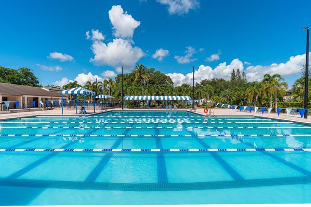 4772 NW 22nd Street 42122, Coconut Creek, FL 33063