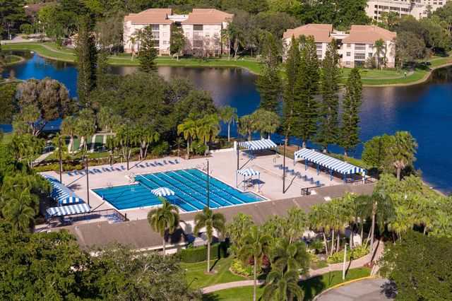 4772 NW 22nd Street 42122, Coconut Creek, FL 33063