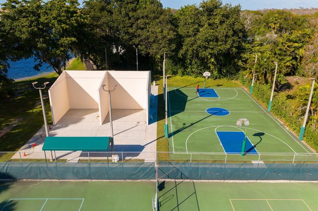 4772 NW 22nd Street 42122, Coconut Creek, FL 33063