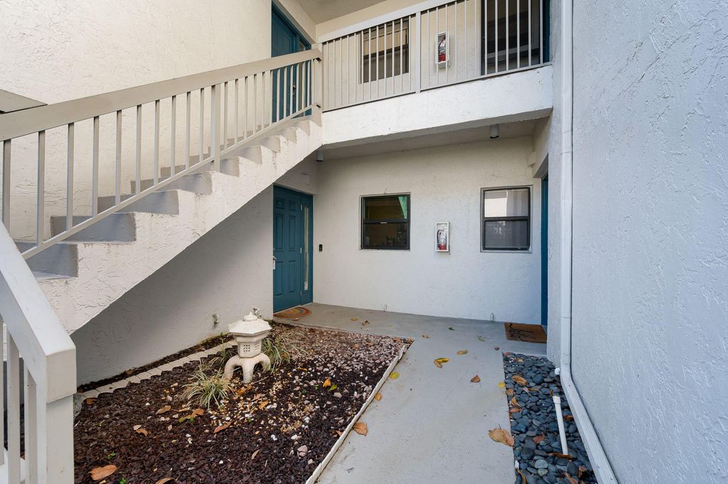 4772 NW 22nd Street 42122, Coconut Creek, FL 33063